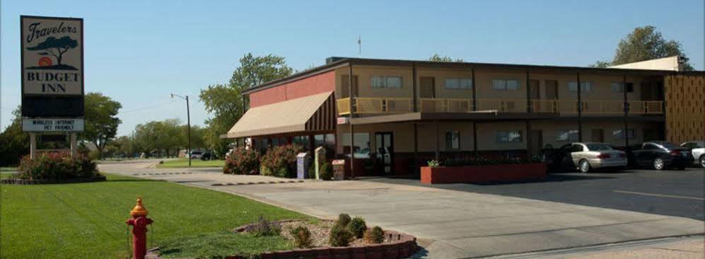 Travelers Budget Inn Great Bend Exterior photo